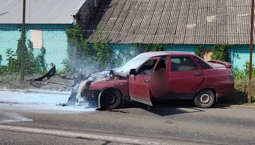 Пожежа після удару по автомобілях біля магазину у Краматорську 12 вересня 2026 року